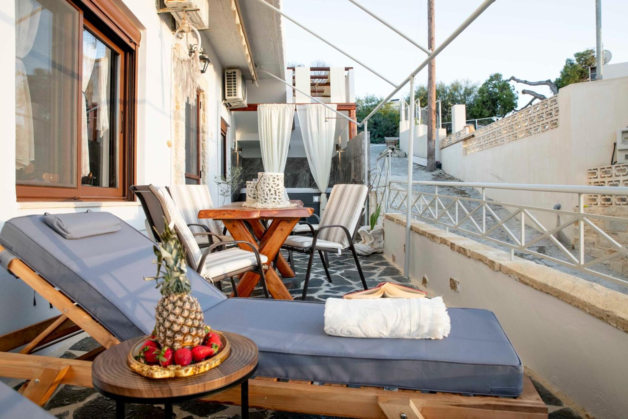Kleopatra Deluxe Apartment With Jacuzzi Kamilári Exterior foto